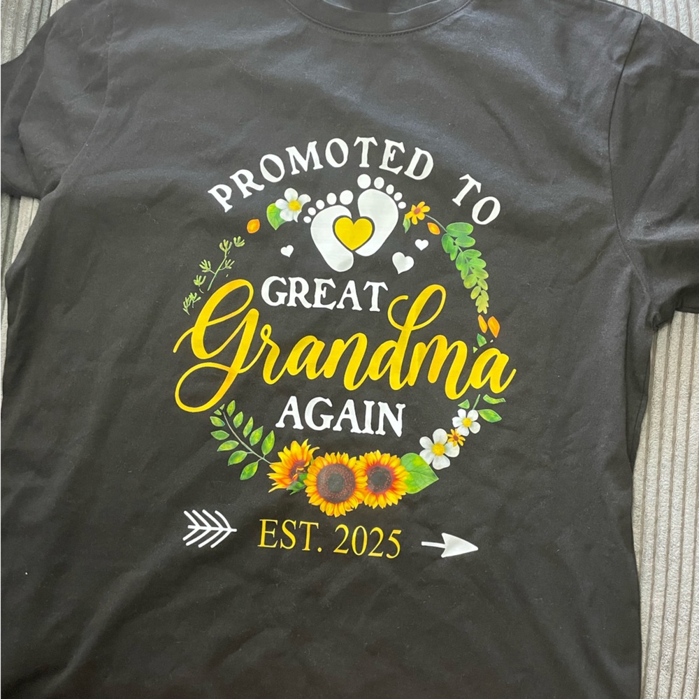 Black 'Promoted to Great Grandma Again' T-Shirt